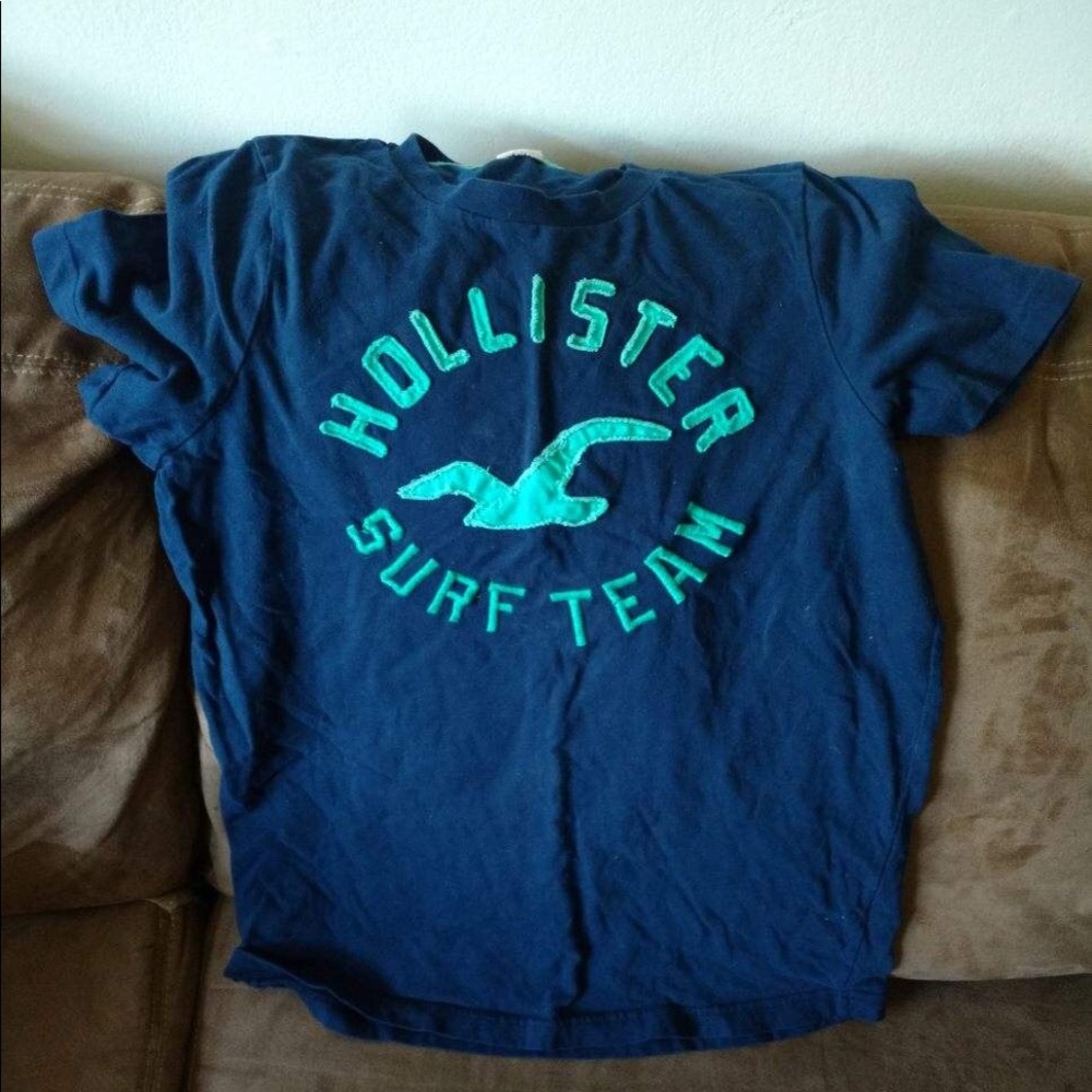 hollister shirt